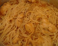 Frango com macarrão na mesma panela