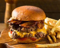 Smash burger: todos os truques que você precisa saber para fazer o lanche perfeito