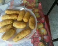 Bolinho de mandioca recheado
