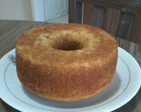 Bolo de baunilha e canela