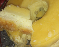 Bolo de fubá cremoso com coco