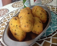 Encapotado (bolinho de frango)