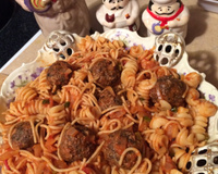 Macarrão com almôndegas rápido e barato