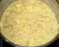 Frango ao curry com maçã verde e sem pimentão