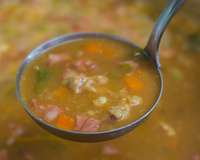 Caldo de mocotó