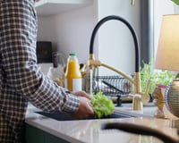 Esses são os 5 principais cuidados na cozinha para evitar a contaminação cruzada, segundo o TudoGostoso