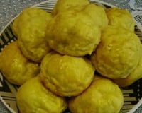 Pãozinho de batata recheado com frango e catupiry