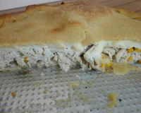 Empadão de frango e requeijão