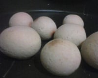 Pãezinhos de presunto e queijo