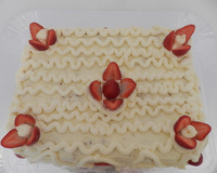 Bolo de morango com nata