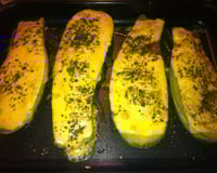 Abobrinha recheada com ricota