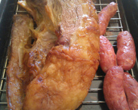 Costela seringada com farofa do pé do tempero