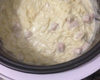 Espaguete ao molho branco