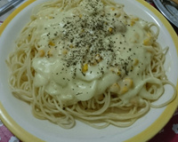 Espaguete com molho de queijo