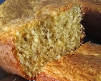 Bolo de fubá com erva doce