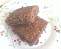 Bolo de açaí e nozes