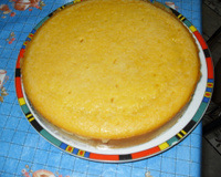 Bolo cremoso de milho verde