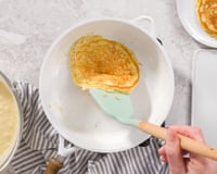 Fica pronto em só 5 minutos para o café da manhã: minha receita de pão de banana na frigideira favorita!