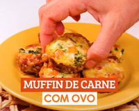 Muffin de carne com ovo