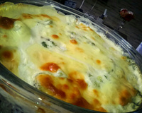 Batata gratinada com brócolis e bacon