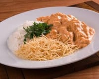 Estrogonofe de frango (o verdadeiro)