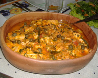 Peixe ao molho de camarão e alcaparras