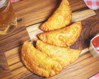 Esse é o segredo do pastel frito crocante com bolhas na massa e que não deixa sujeira no fogão