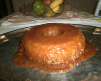 Bolo com pudim cremoso