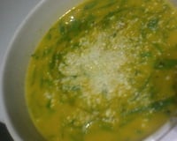 Sopa de abóbora com calabresa