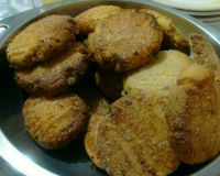 Broinha de fubá amanteigada com erva doce