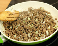 6 ideias para variar o preparo de carne moída em casa (e deixar o cardápio semanal muito mais saboroso)