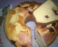 Bolo de fubá com goiabada