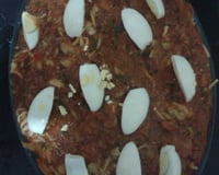 Macarrão de atum com molho de tomate