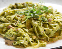 O "molho chique" que está deixando a massa simples com cara de restaurante italiano: incrivelmente cremoso sem creme de leite