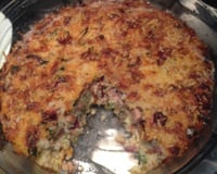 Torta de arroz cozido com carne (ou frango, porco, etc.)