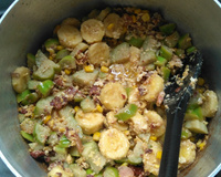 Farofa de jiló com banana e cream cheese