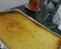 Bolo de mandioca com coco