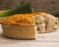 Torta cremosa de frango