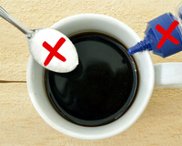 Encontrei 5 motivos para beber café preto coado sem açúcar e sem adoçante todos os dias