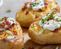 É assim que se faz batata recheada na airfryer para ficar saborosa: é muito mais fácil do que você pensa!