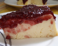 Cheesecake rápida de ricota com geléia