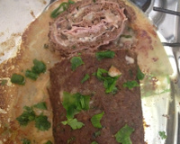Rocambole de carne recheado