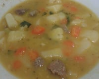 Sopa de ervilha vegetariana