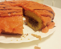 Bolo de cenoura com recheio e cobertura