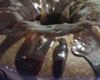 Bolo de chocolate integral com cobertura