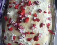 Bolo de leite em pó com morango