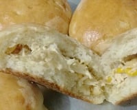 Pãozinho de batata recheado com frango e catupiry