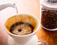 Três marcas de café são proibidas pela Anvisa: saiba como comprar um café de verdade e não cair na cilada do café fake no mercado