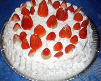 Torta de morango com chantilly