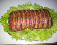 Rocambole de carne moída com linguiça